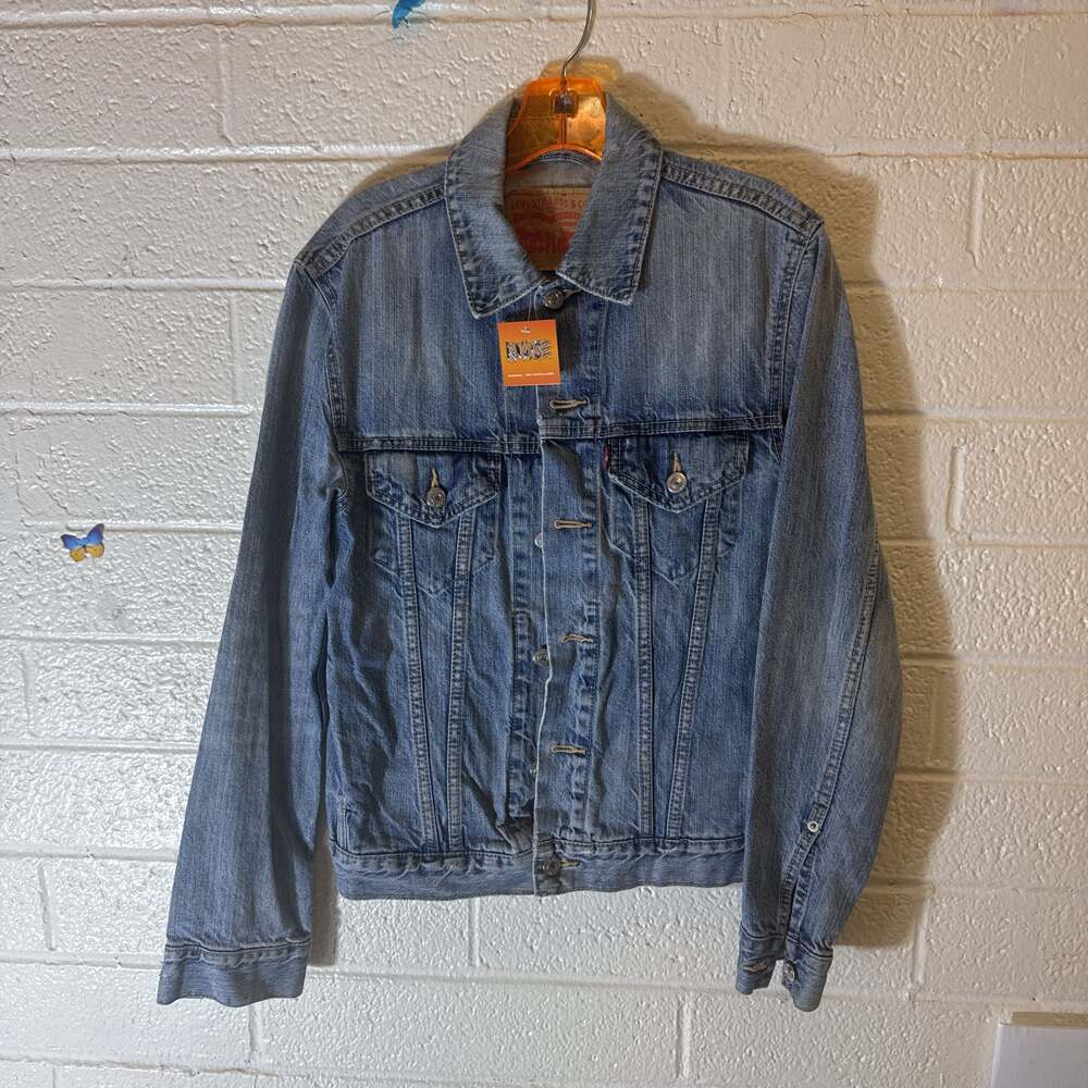 Levi's Classic Blue Denim Trucker Jacket
